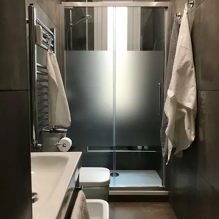 In Via Licia Apartament *